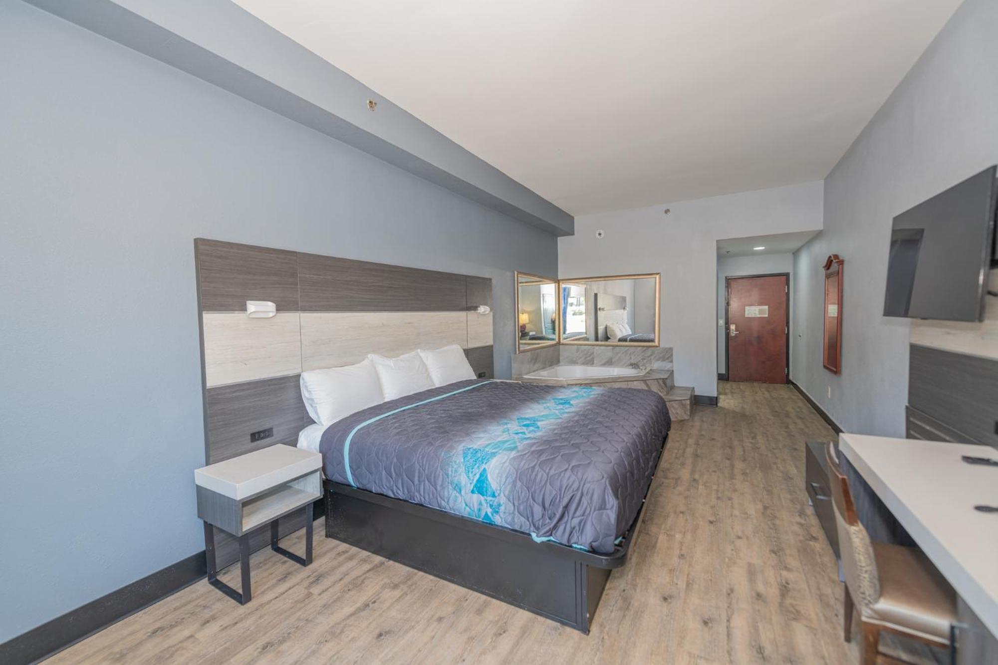 Jamestown Inn & Suites Riverdale Bagian luar foto